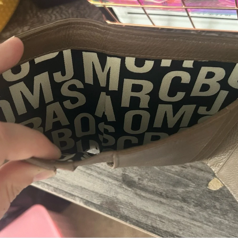 Marc Jacobs Taupe Leather Wallet with Gold Accents - Picture 4 of 5